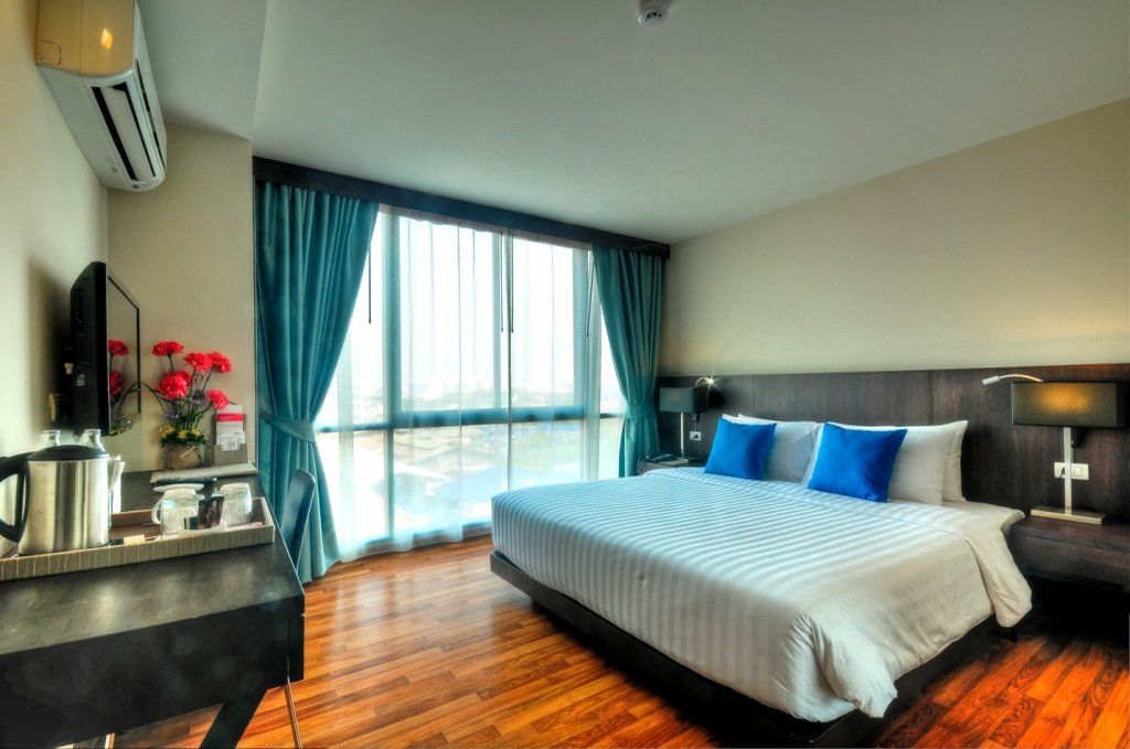 Mida Hotel Ngamwongwan - Sha Plus Nonthaburi Exterior photo